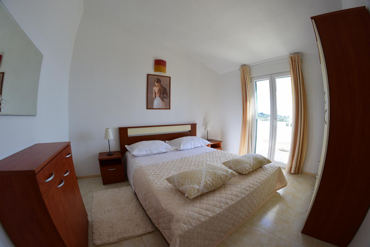 Apartment Ivica Mali Drvenik Εξωτερικό φωτογραφία
